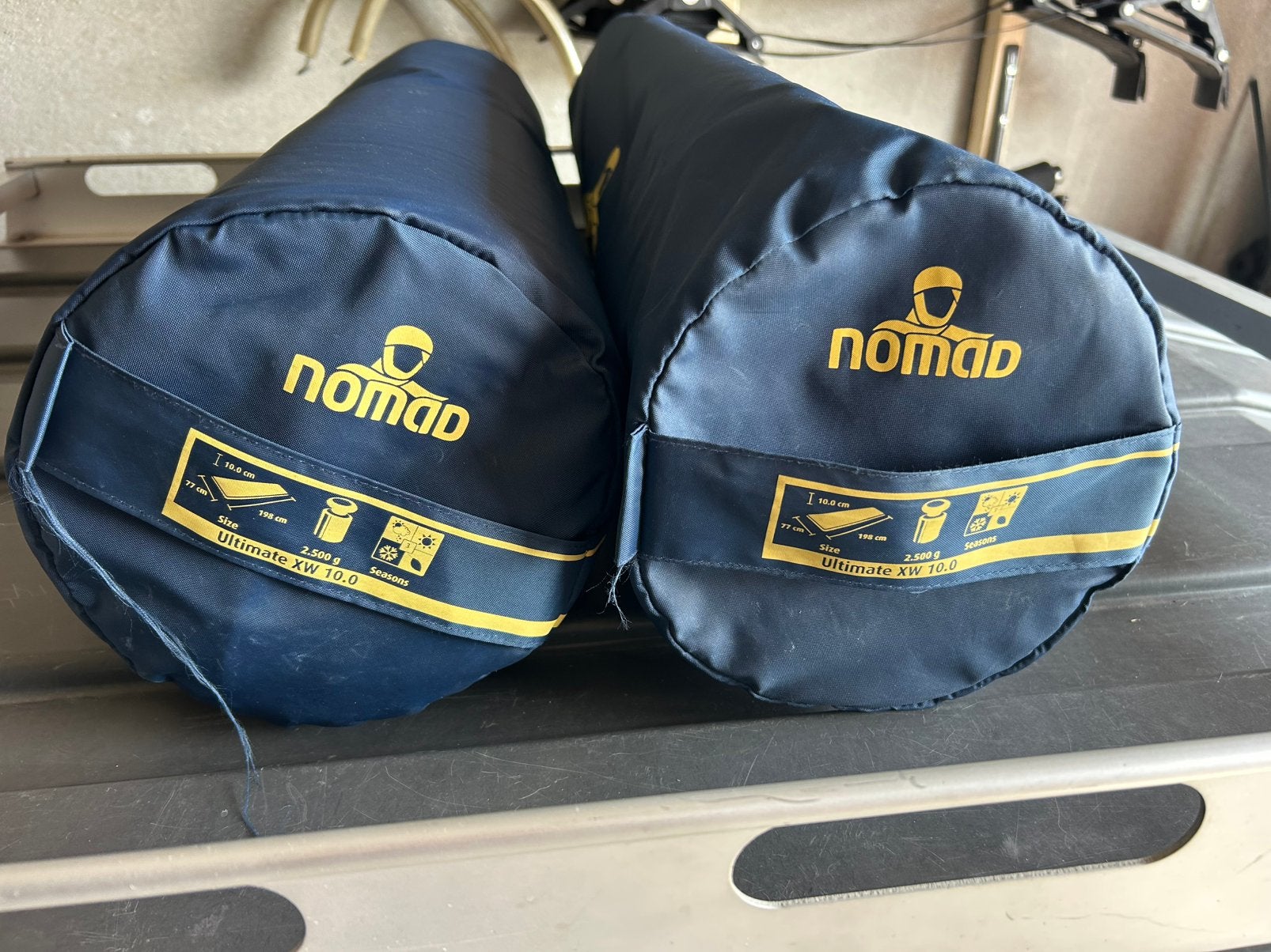 2x Nomad Ultimate XW 10 zelf opblazende slaapmatten, Ophalen, Gebruikt, 1-persoons
