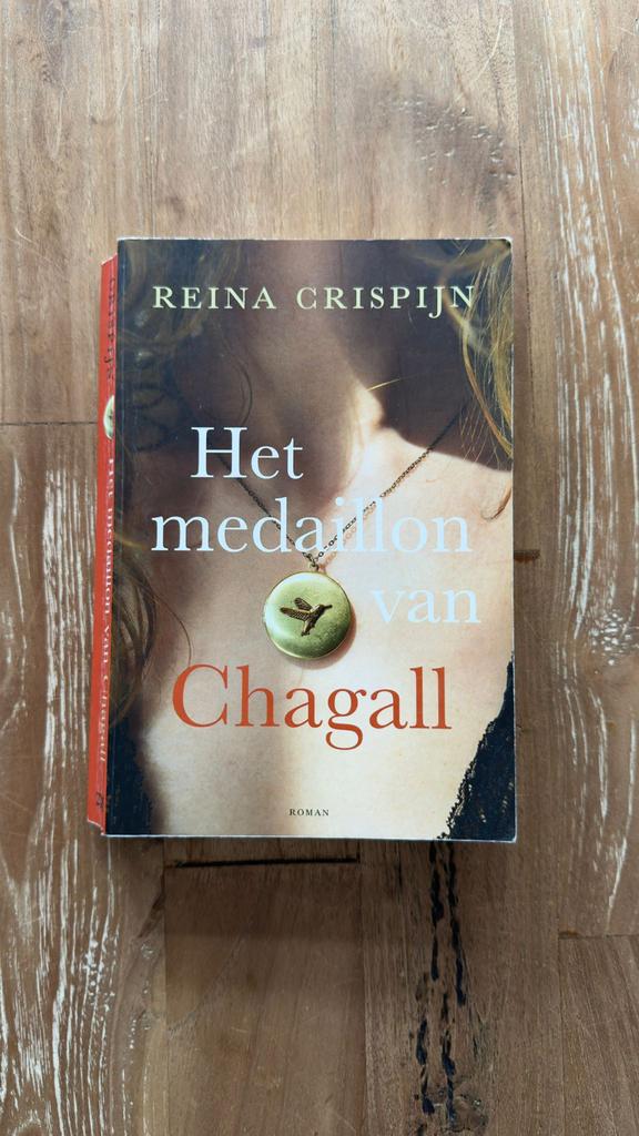 Het medaillon van Chagall - Reina Crispijn, Boeken, Ophalen of Verzenden, Gelezen, Nederland