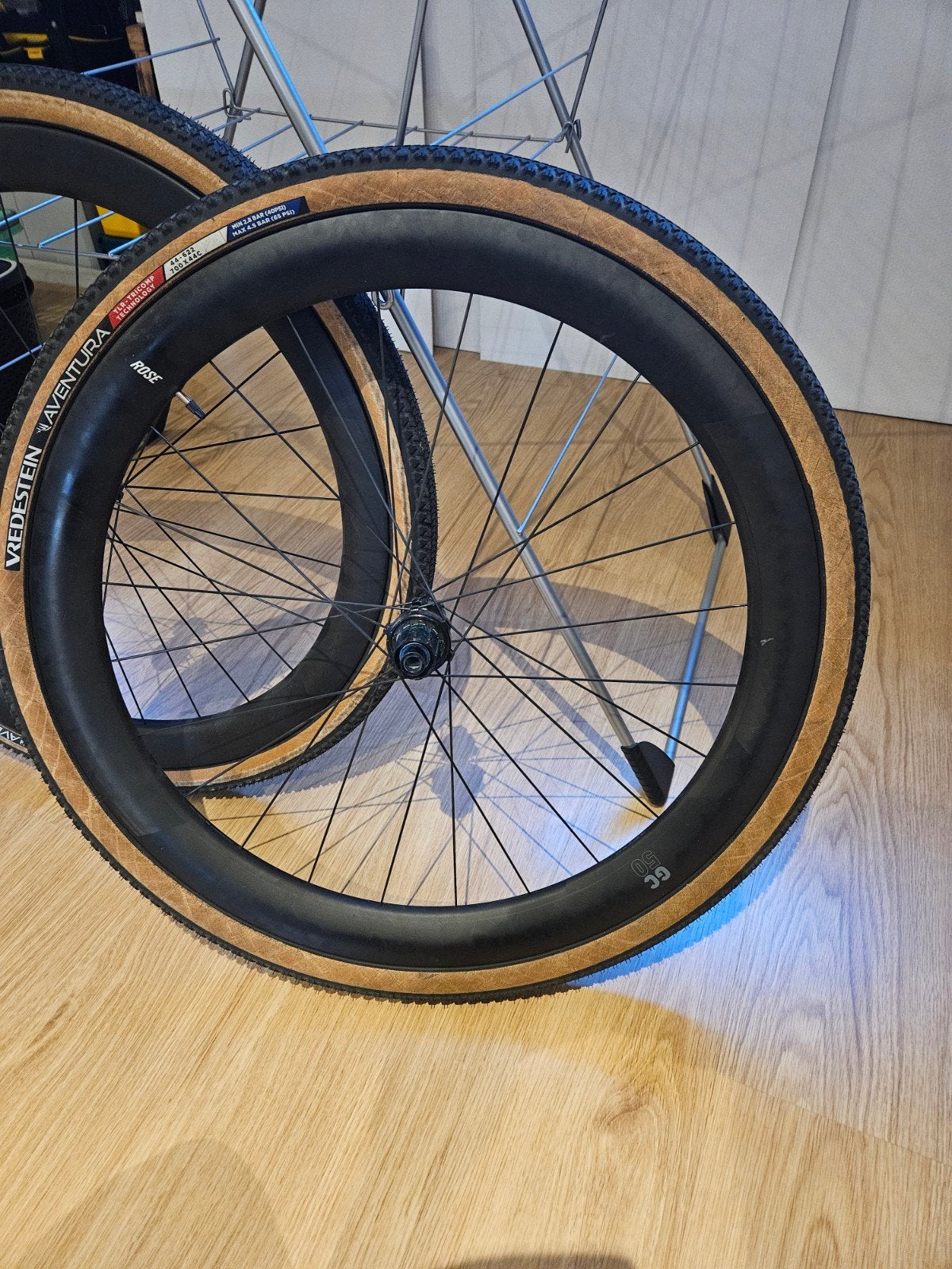 Rose GC50 gravel wielset met Vredestein Aventura banden, Fietsen en Brommers, Fietsen | Racefietsen, Ophalen of Verzenden, Zo goed als nieuw