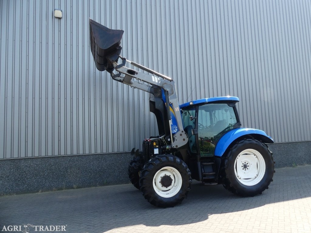 New Holland T6020 met voorlader, Niet opgegeven, -, Niet opgegeven