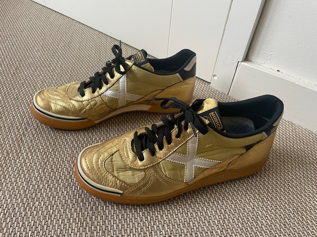 Munich sneaker goud Maat 41 NIEUW, Overige kleuren, Munich, Nieuw, Ophalen of Verzenden