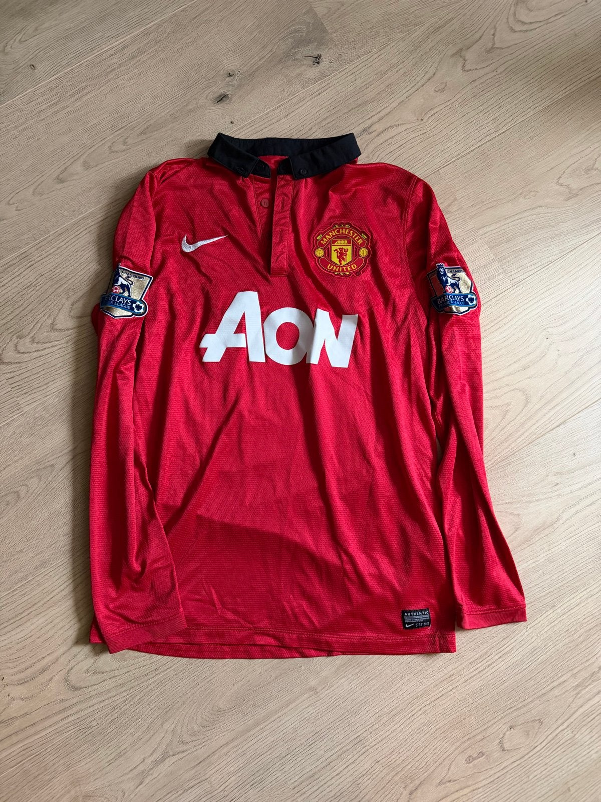 Manchester United Thuisshirt Rood - Robin van Persie, Maat M, Ophalen of Verzenden, Zo goed als nieuw, Shirt