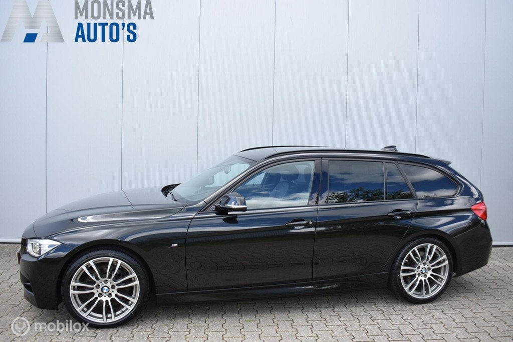 BMW 330d Touring M-Sport Sapphirschwarz HUD Keyless LaneAss., Auto's, BMW, Automaat, Achterwielaandrijving, 2993 cc, 258 pk