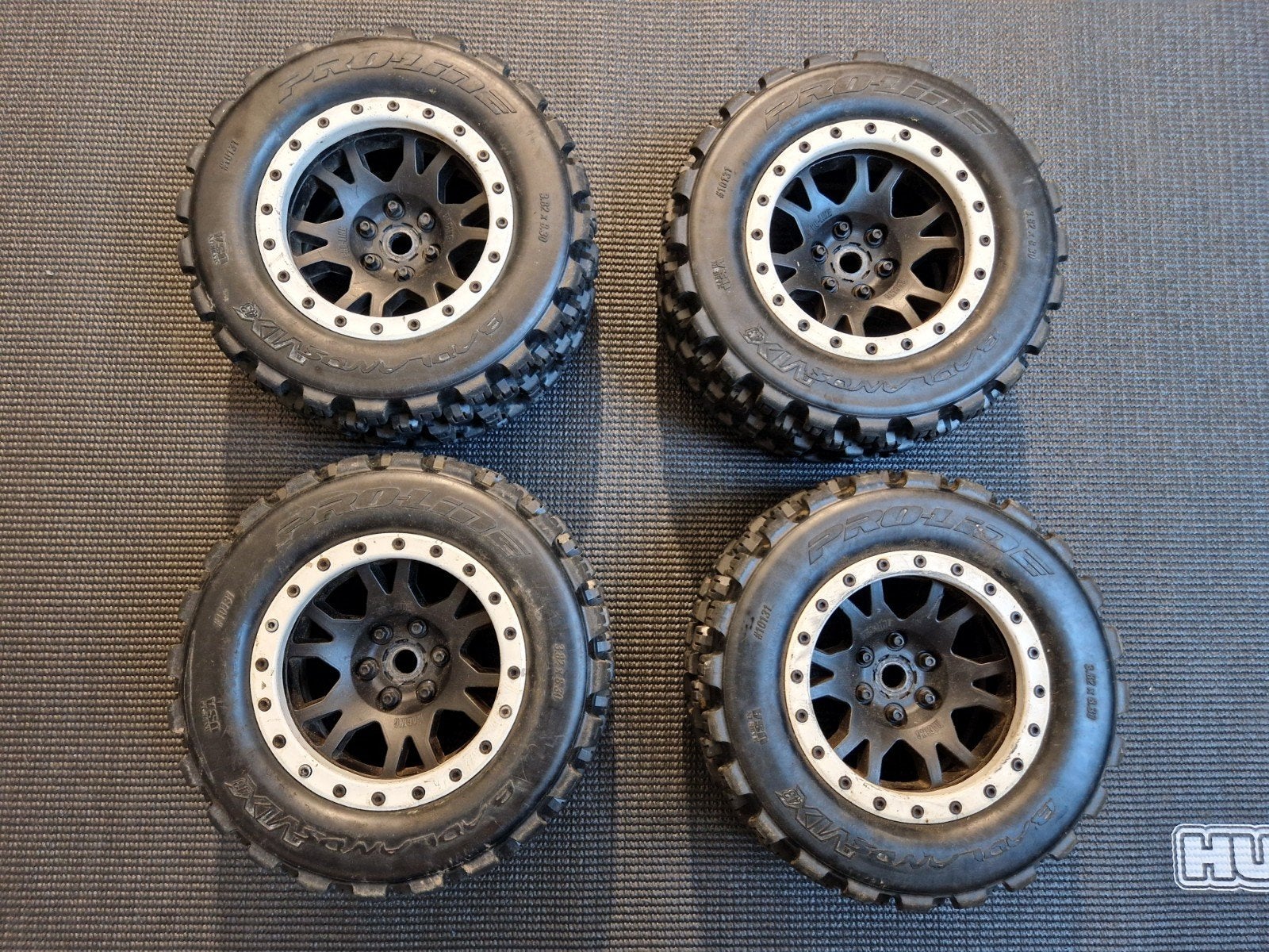 4x proline badlands, xmaxx, xrt, outcast, kraton, dbxl, etc, Ophalen of Verzenden, Gebruikt