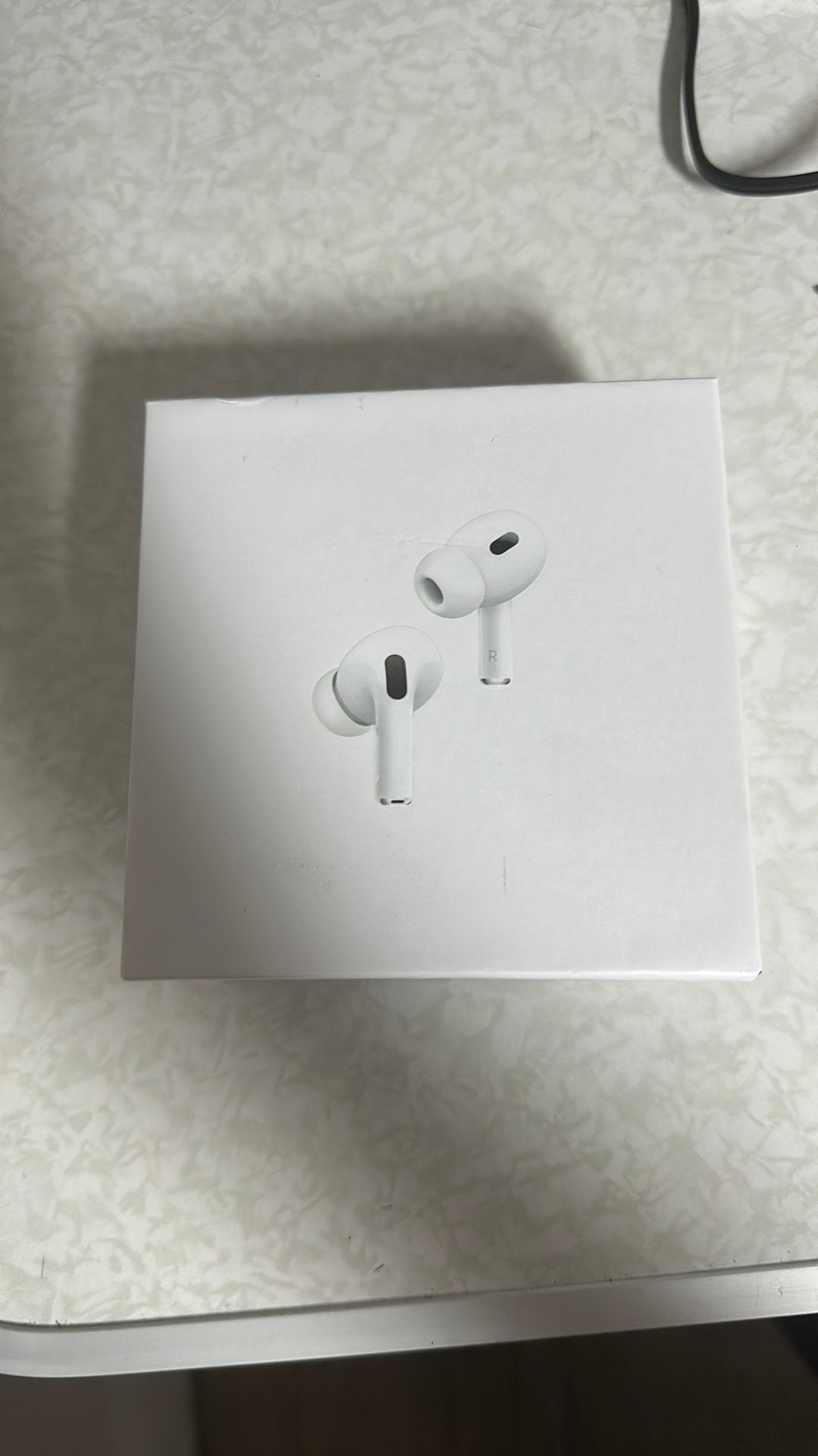 Airpods pro (2nd generation), Ophalen of Verzenden, Zo goed als nieuw