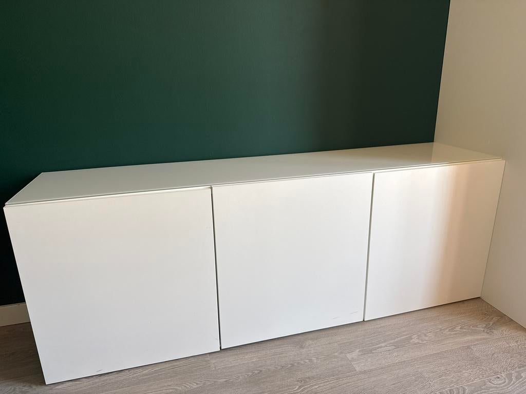 IKEA Besta kast, Wit, met 3 deuren & glazen bovenplaat, Ophalen of Verzenden, Gebruikt