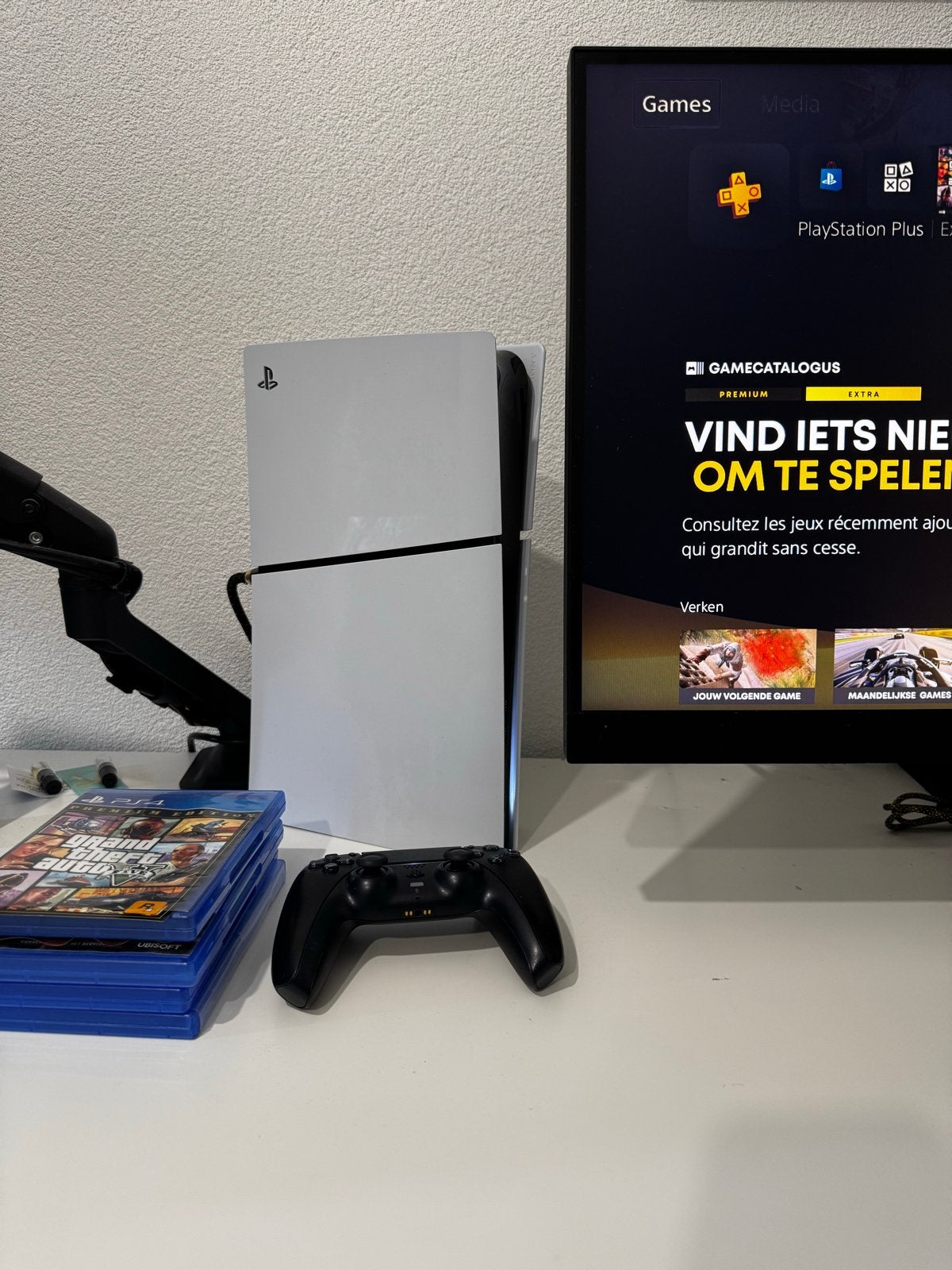 PS5 Disc Versie met Controller en 4 Games, Ophalen, Zo goed als nieuw