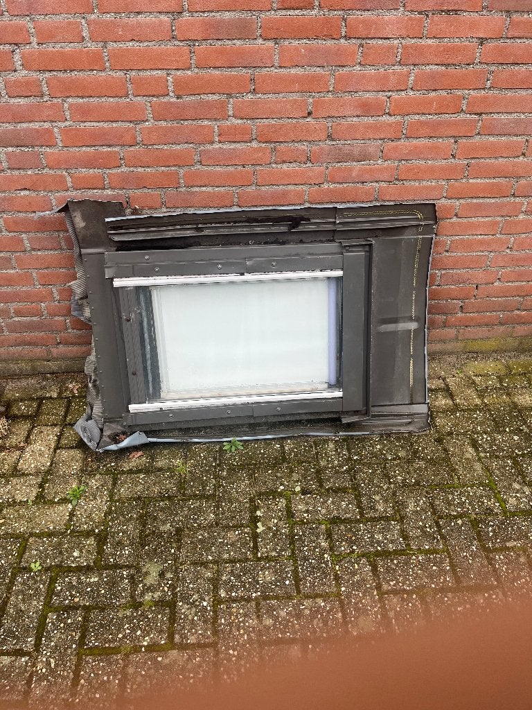 Velux dakraam, Doe-het-zelf en Verbouw, Ophalen, Gebruikt, Overige kleuren, Overige typen