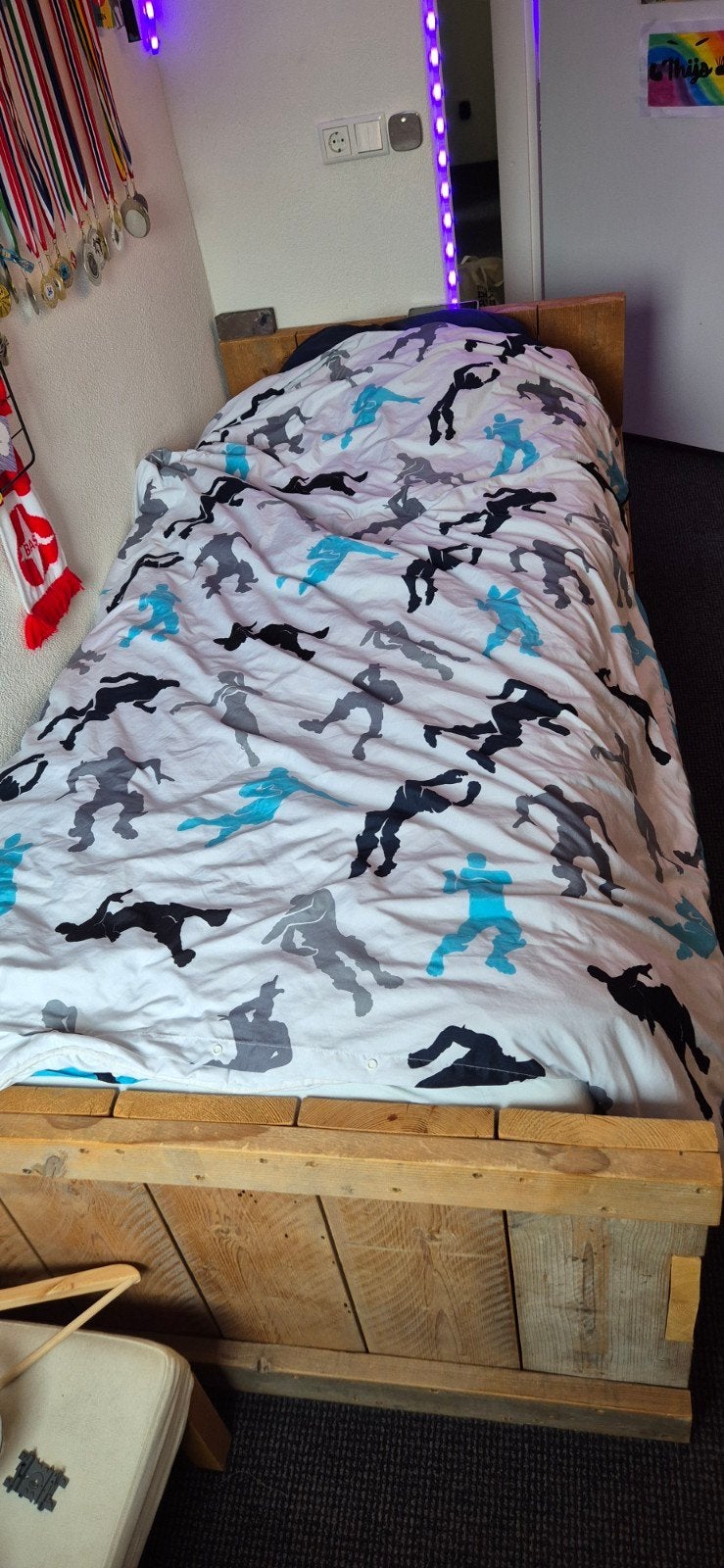 Steigerhouten eenpersoonsbed met lade, Ophalen, Gebruikt, 90 cm, Eenpersoons
