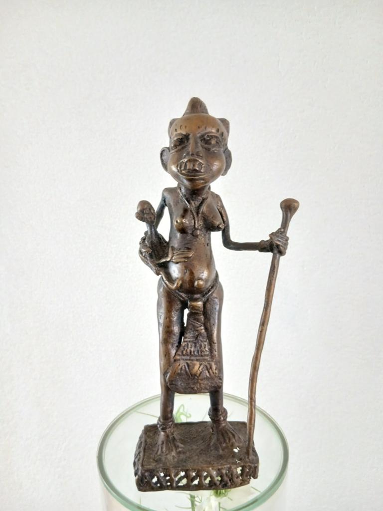 Tikar Kameroen ? Afrikaans bronzen beeld moeder met kind, Antiek en Kunst, Ophalen of Verzenden