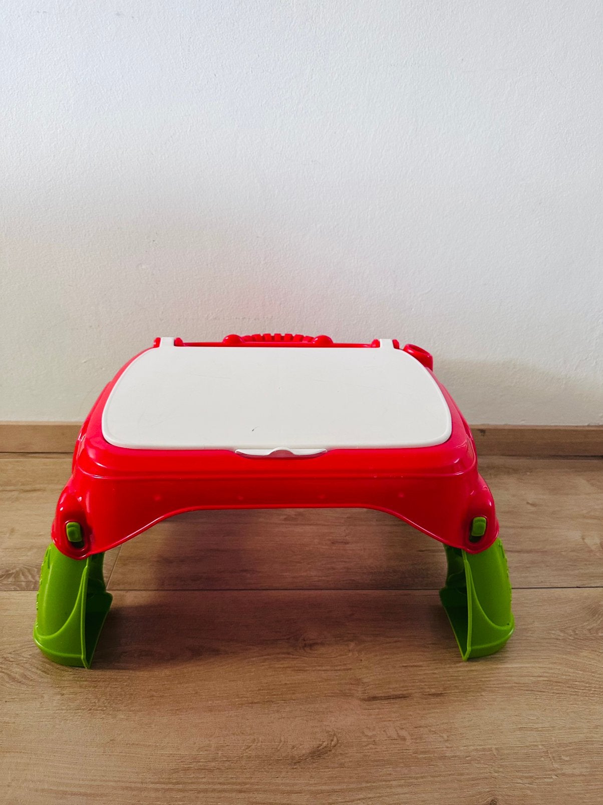 Baby tafel, Ophalen, Zo goed als nieuw, Meisje