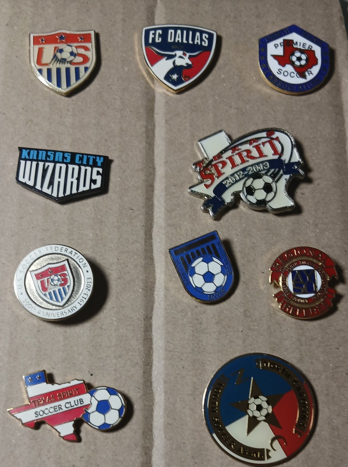 Verzameling voetbalpins - FC Dallas, Kansas City Wizards, Verzamelen, Ophalen of Verzenden