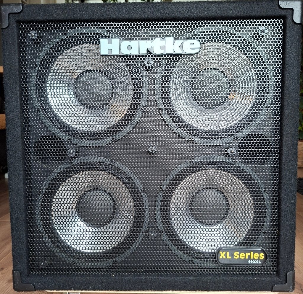 Basspeaker Hartke 400 watt, Gebruikt, Speakerset, Ophalen, 150 watt of meer
