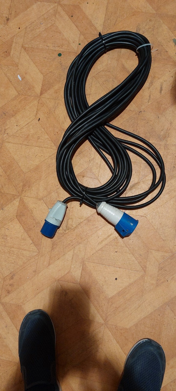 Krachtstroomkabel 32A, 20 m - Gebruikt, Goede Staat, Doe-het-zelf en Verbouw, Elektra en Kabels, Ophalen, Kabel of Snoer