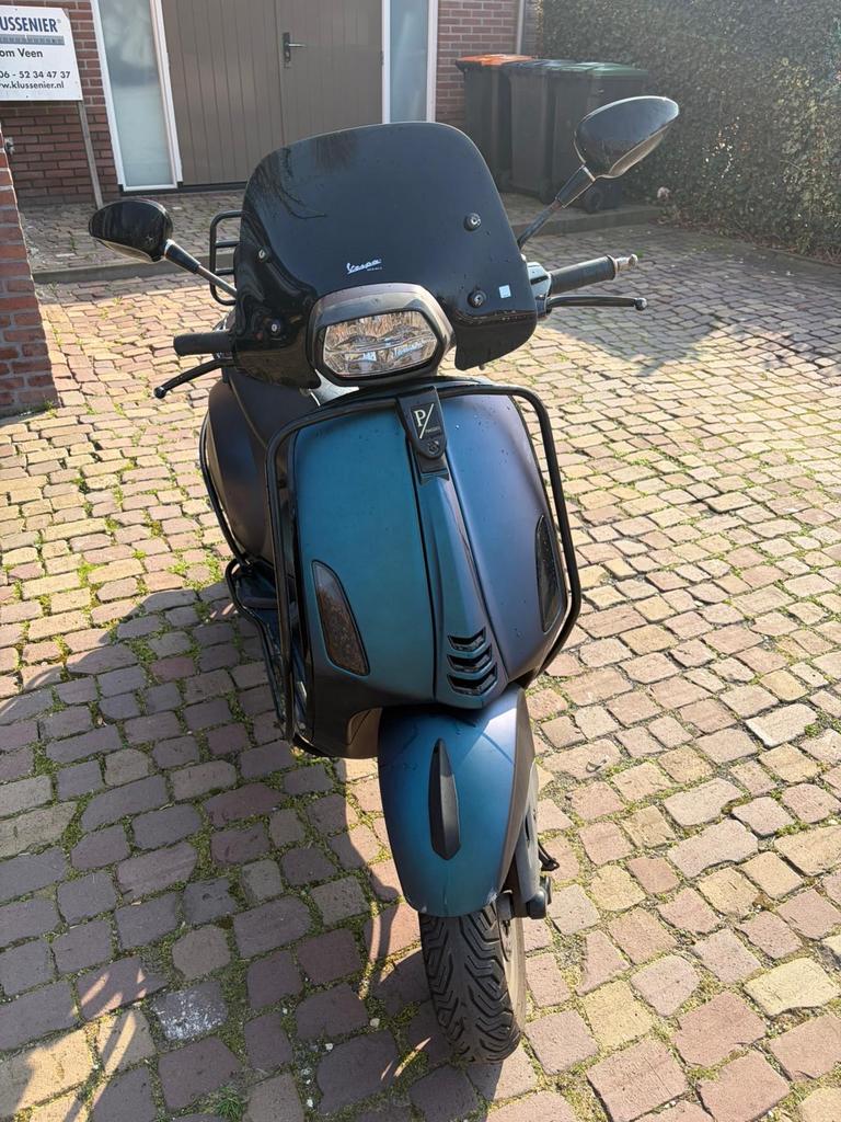 Vespa Sprint 2020 kameleon kleur, Fietsen en Brommers, Brommers | Vespa, Gebruikt, Overige modellen, Maximaal 45 km/u, Ophalen