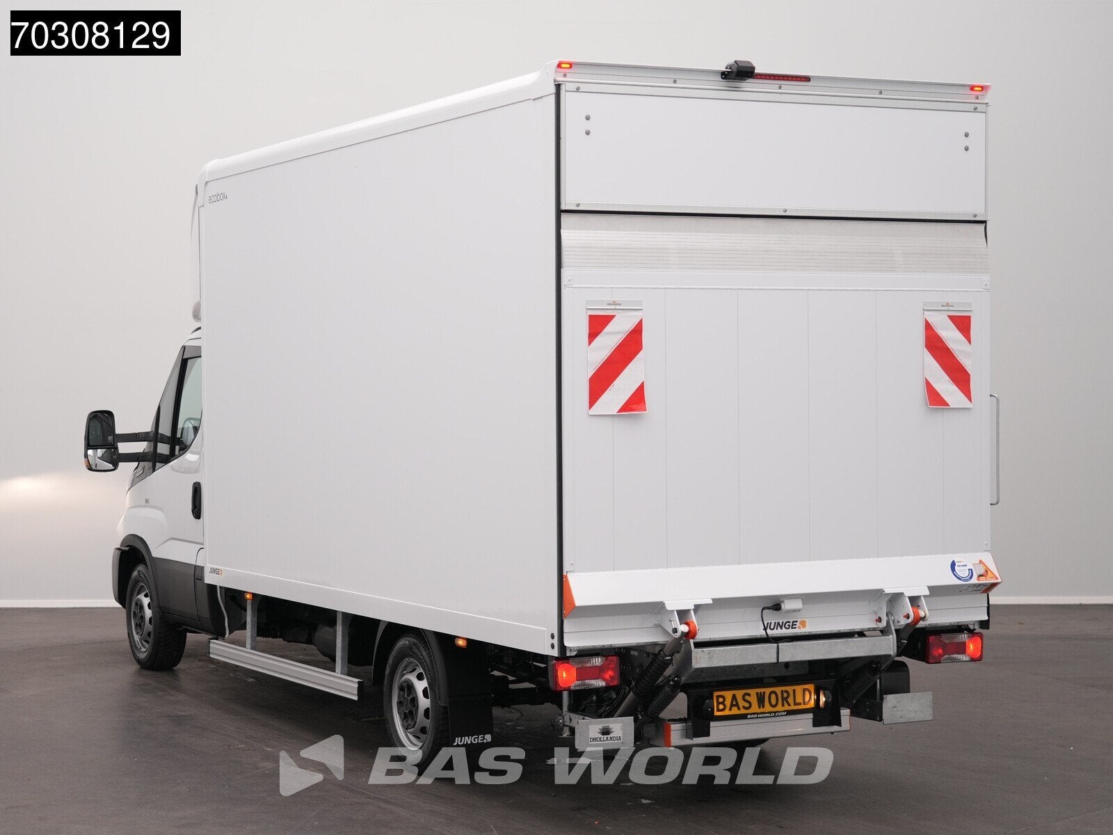 Iveco Daily 35S18 3.0L Automaat Laadklep 180PK Bakwagen ACC, Auto's, Bestelauto's, Automaat, Stoelverwarming, Stof, Euro 6