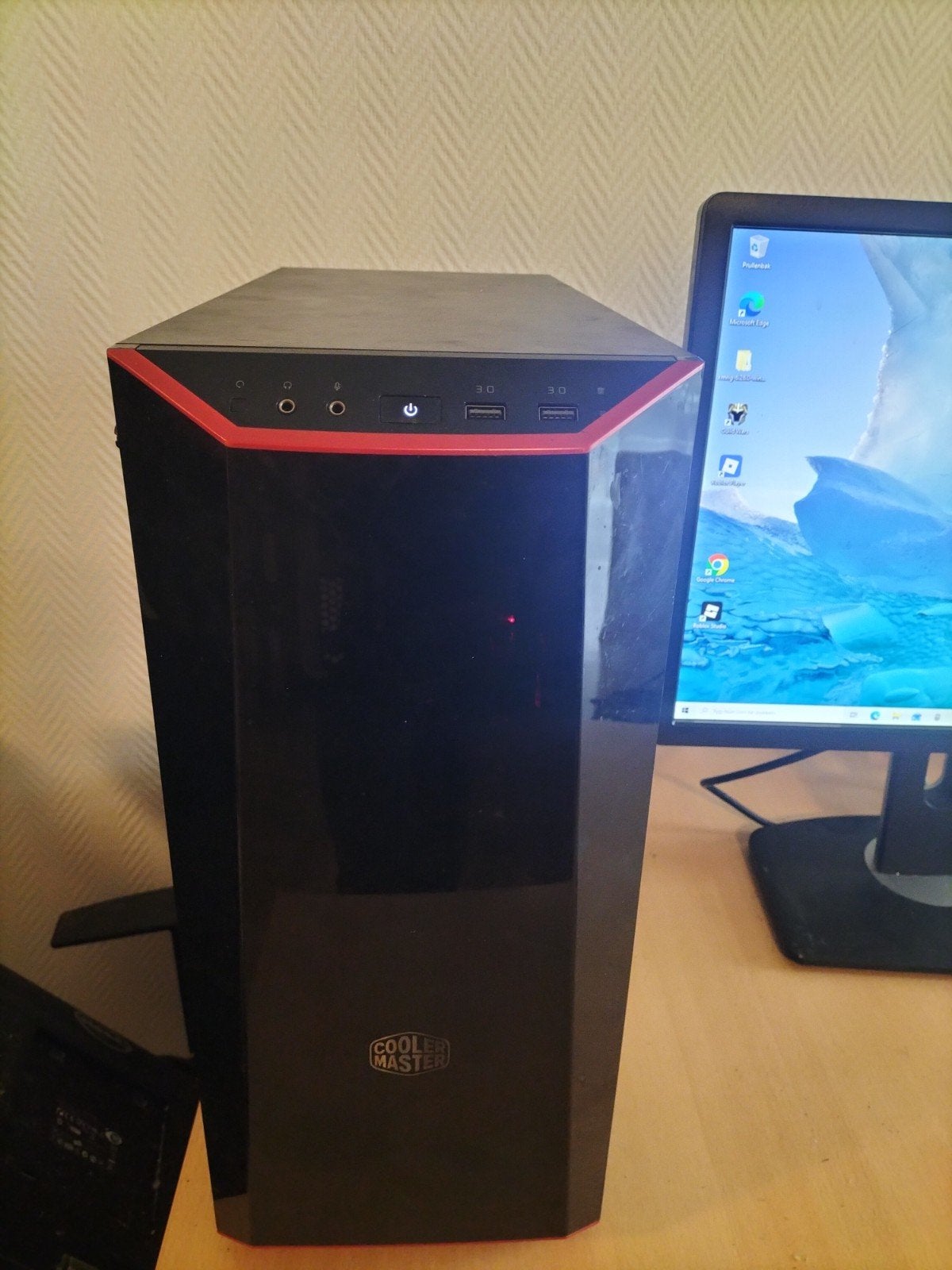 Gaming PC met i5-7400,, GTX 1060 6G, 8GB RAM, 250GB SSD, Computers en Software, Ophalen, Gebruikt, 2 tot 3 Ghz, Cooler Master (behuizing)