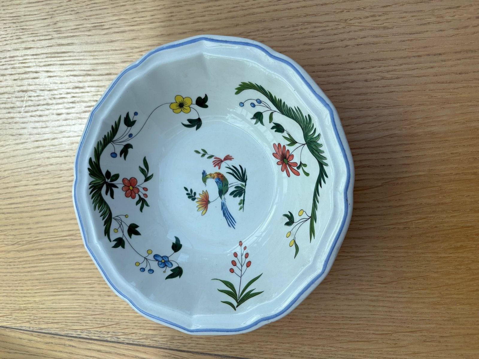Gien France Cottages de Flandre schaal met vogeldecor, Overige merken, Klassiek, Ophalen of Verzenden, Aardewerk