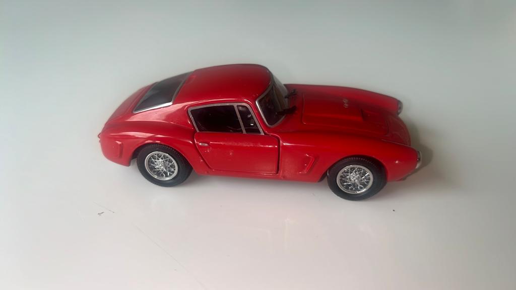 Ferrari 250 GTO Modelauto Rood - Gedetailleerd Schaalmodel, Ophalen of Verzenden, Zo goed als nieuw, Auto, Overige merken