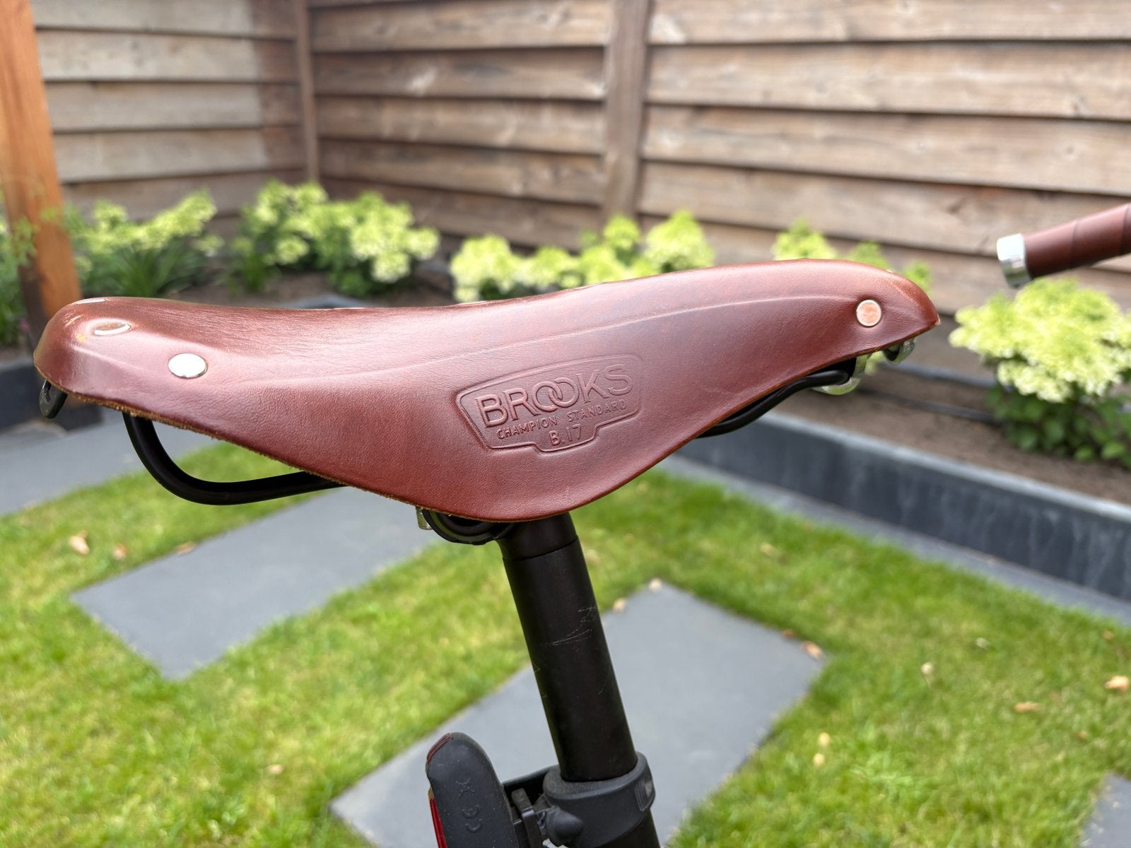 Nette ebike - Le Vélo MAD L'Urbain - Remmen piepen, Gebruikt, 47 tot 51 cm, 30 tot 50 km per accu, Ophalen