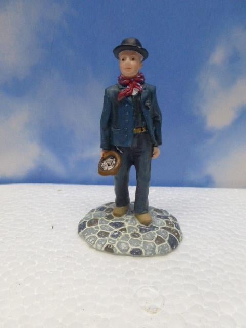 luville Streetorgan Man kerstdorp poppetje figurine beeldje., Ophalen of Verzenden, Zo goed als nieuw