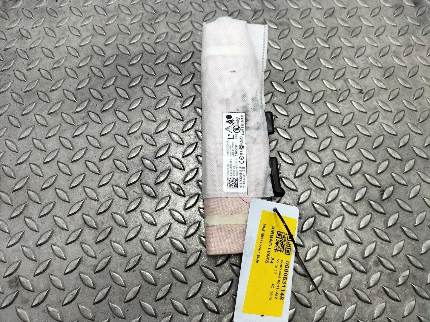AUDI A4 8W A4 allroad quattro  AIRBAG LINKS 2017, Ophalen of Verzenden, Gebruikt, ARN erkend