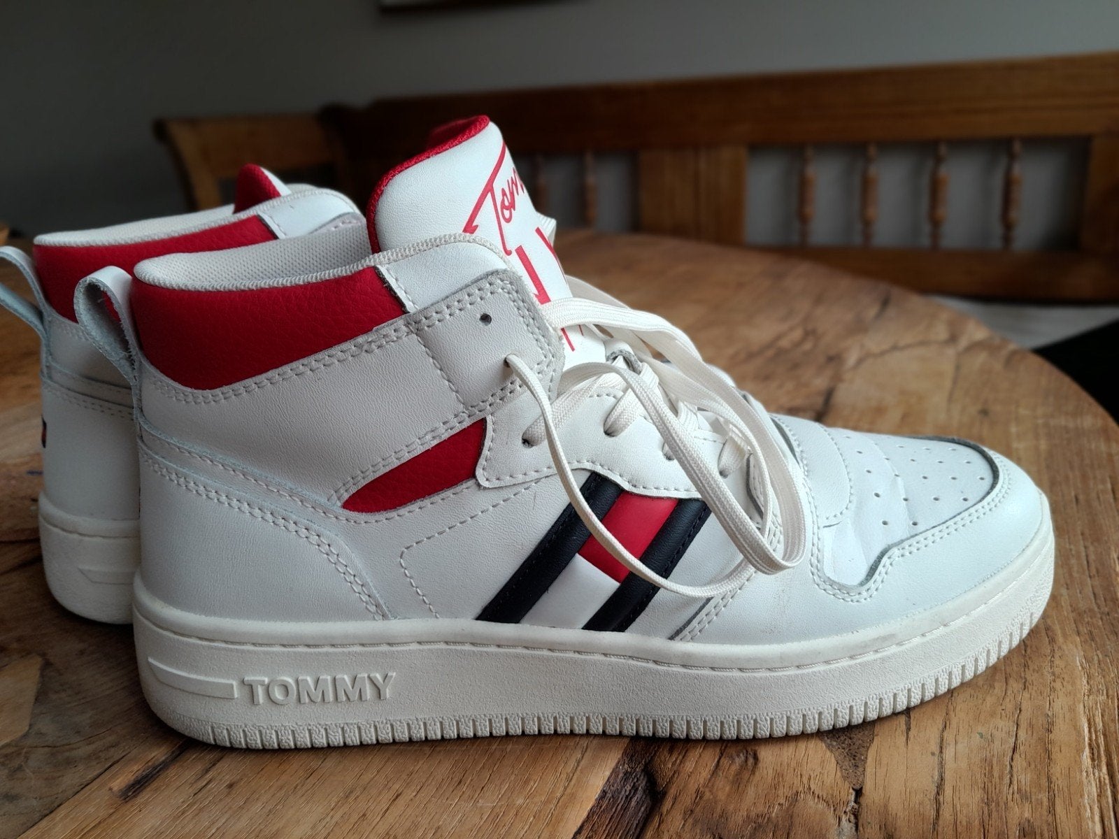 Tommy Hilfiger maat 40, Kleding | Dames, Schoenen, Wit, Ophalen of Verzenden, Tommy Hilfiger, Sneakers of Gympen
