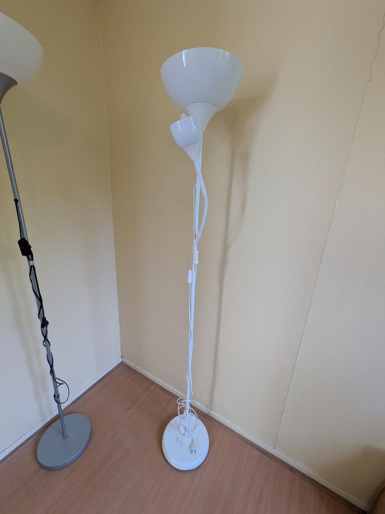 IKEA Schemerlamp Wit - Staande Lamp, Ophalen, Gebruikt, Modern, Scandinavisch, Metaal