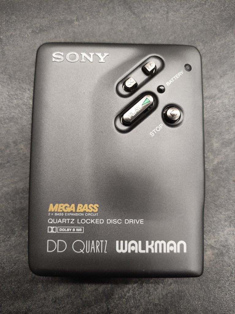 Walkman Sony WM-DD33 in nieuwstaat. 1991. Met hoofdtelefoon., Ophalen of Verzenden, Walkman