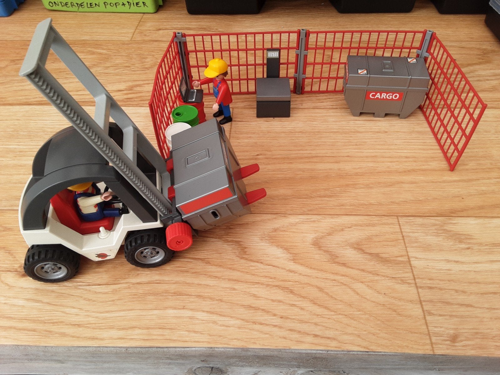 4314 heftruck met cargocenter, Complete set, Voertuig, Ophalen of Verzenden, Zo goed als nieuw