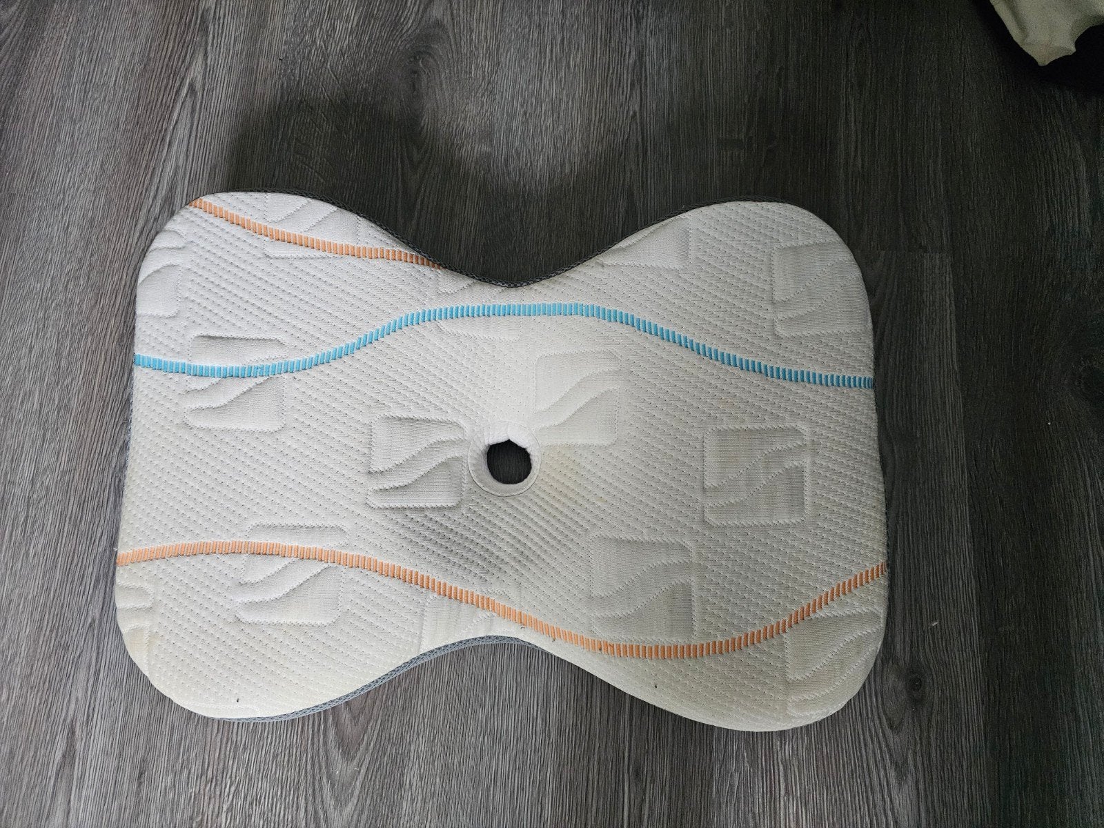 M line Athletic Pillow

Kussen, Huis en Inrichting, Slaapkamer | Beddengoed, Eenpersoons, Wit, Nieuw, Ophalen of Verzenden