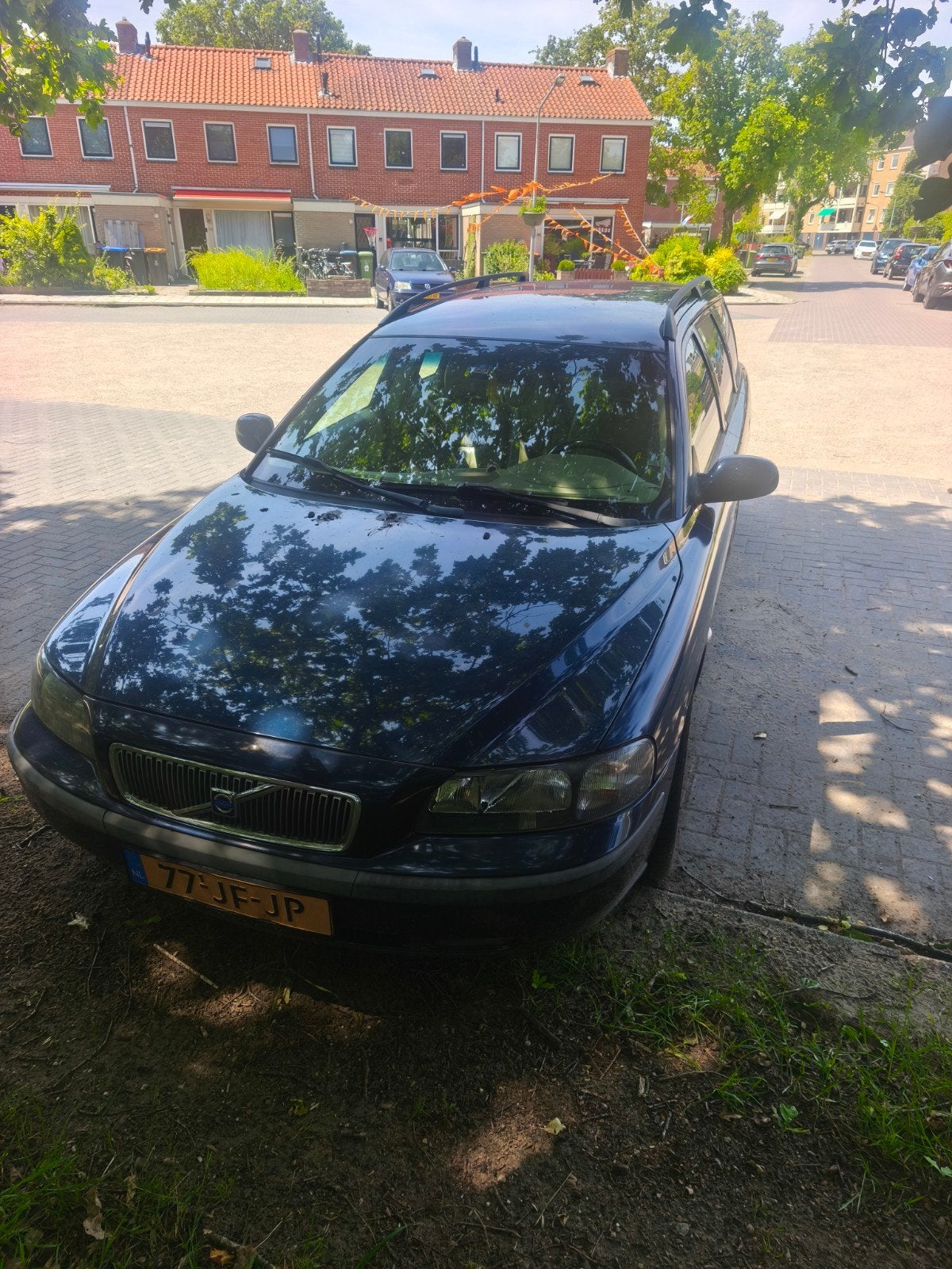 Volvo V70 2.4 140PK Bi-fuel 2002 Blauw, Auto's, Volvo, Voorwielaandrijving, 1800 kg, Beige, Blauw