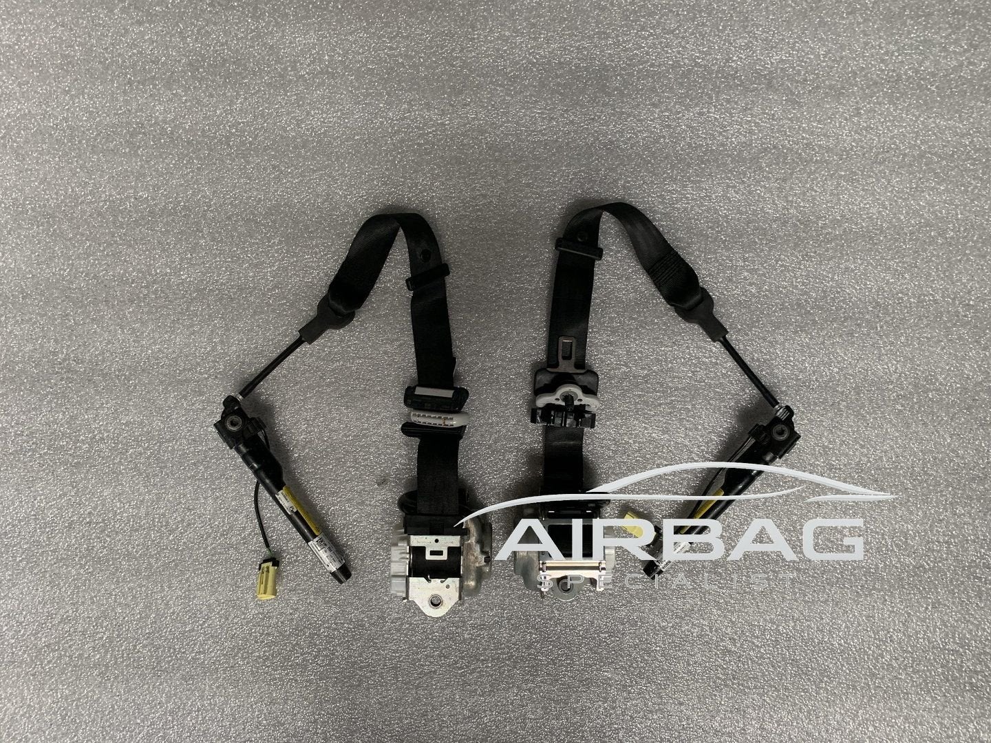 Fiat 500 X Gordelspanner set 2015+ 735678810 735678813, Auto-onderdelen, Interieur en Bekleding, Gebruikt, -, -, Ophalen of Verzenden