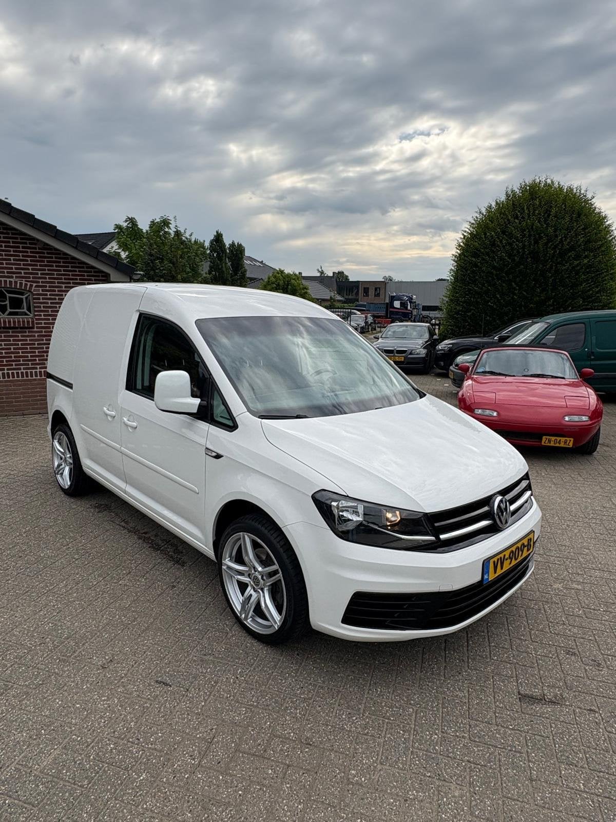Volkswagen Caddy 2.0 TDI L1H1 BMT Trendline, Voorwielaandrijving, Gebruikt, 4 cilinders, Volkswagen