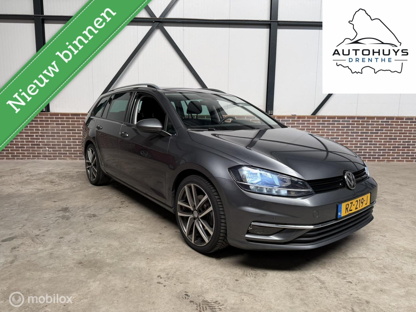Volkswagen Golf Variant 1.0 TSI Highline Massage | trekhaak, Auto's, Gebruikt, Alcantara, Origineel Nederlands, Handgeschakeld
