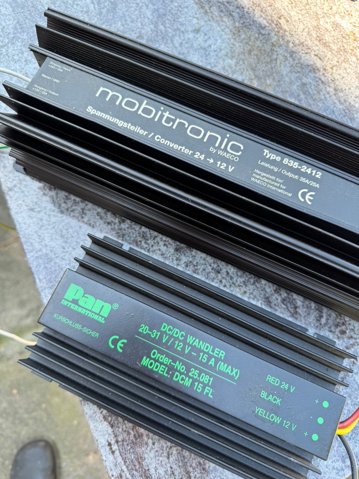Omvormer van 24volt naar 12 volt, Ophalen, Zo goed als nieuw