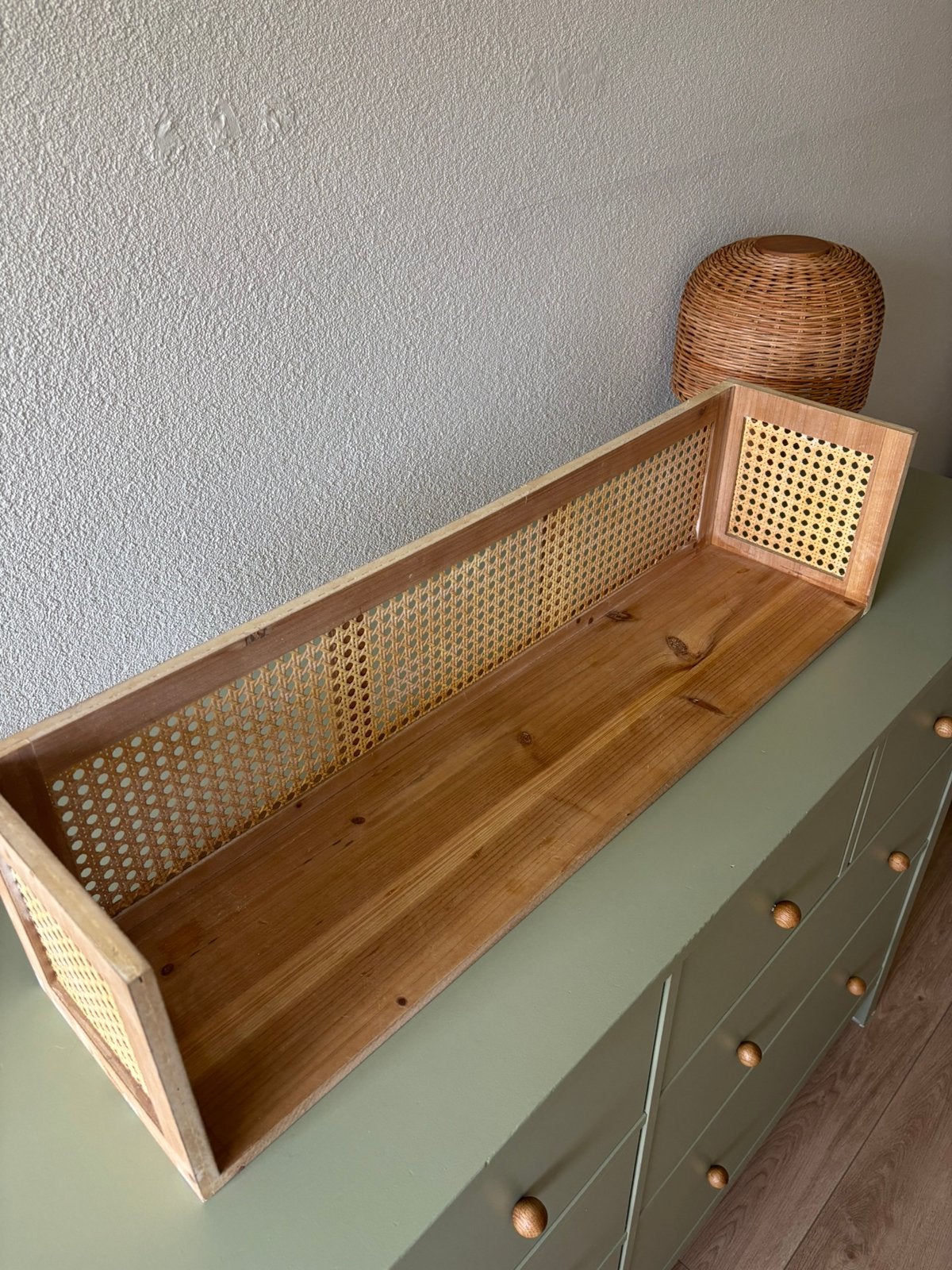 Rotan wandplank, Ophalen, 50 tot 100 cm, Zo goed als nieuw, Minder dan 100 cm
