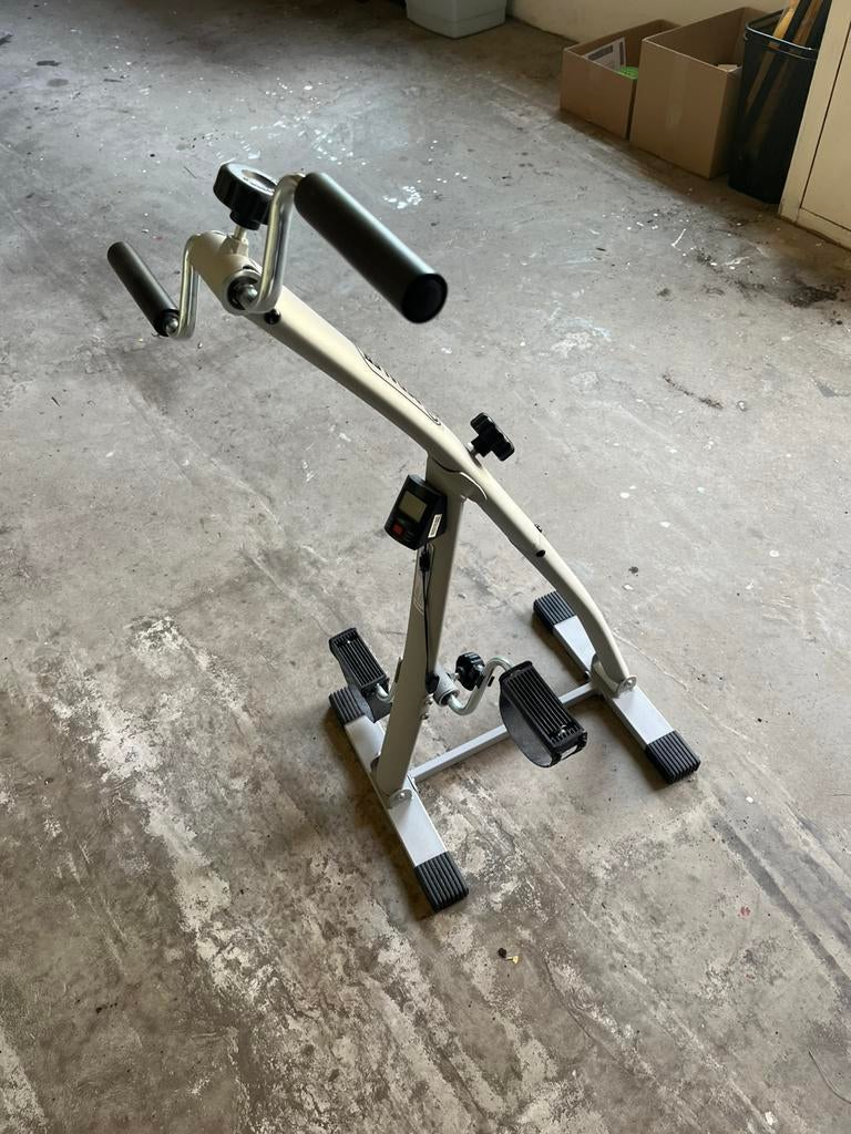 Bi-pedaler om armen en benen zittend te kunnen bewegen, Ophalen of Verzenden, Zo goed als nieuw, Benen, Overige typen