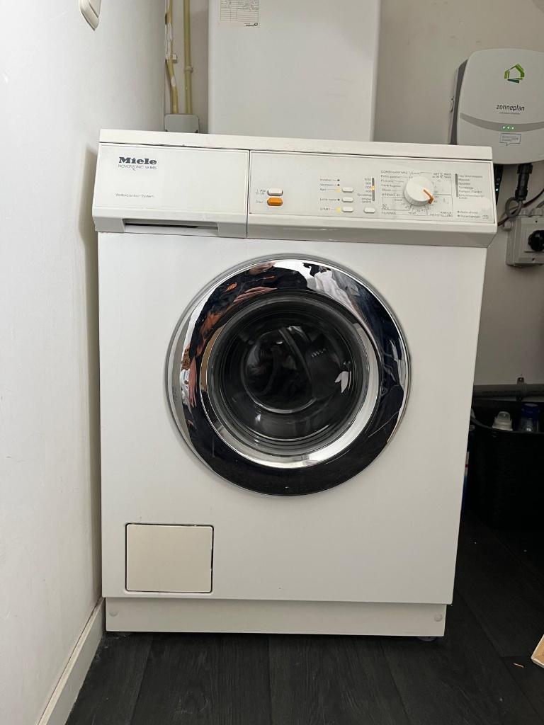 Miele wasmachine novotronic W845! Werkt perfect!, Witgoed en Apparatuur, Ophalen, 1200 tot 1600 toeren, 4 tot 6 kg, Zo goed als nieuw
