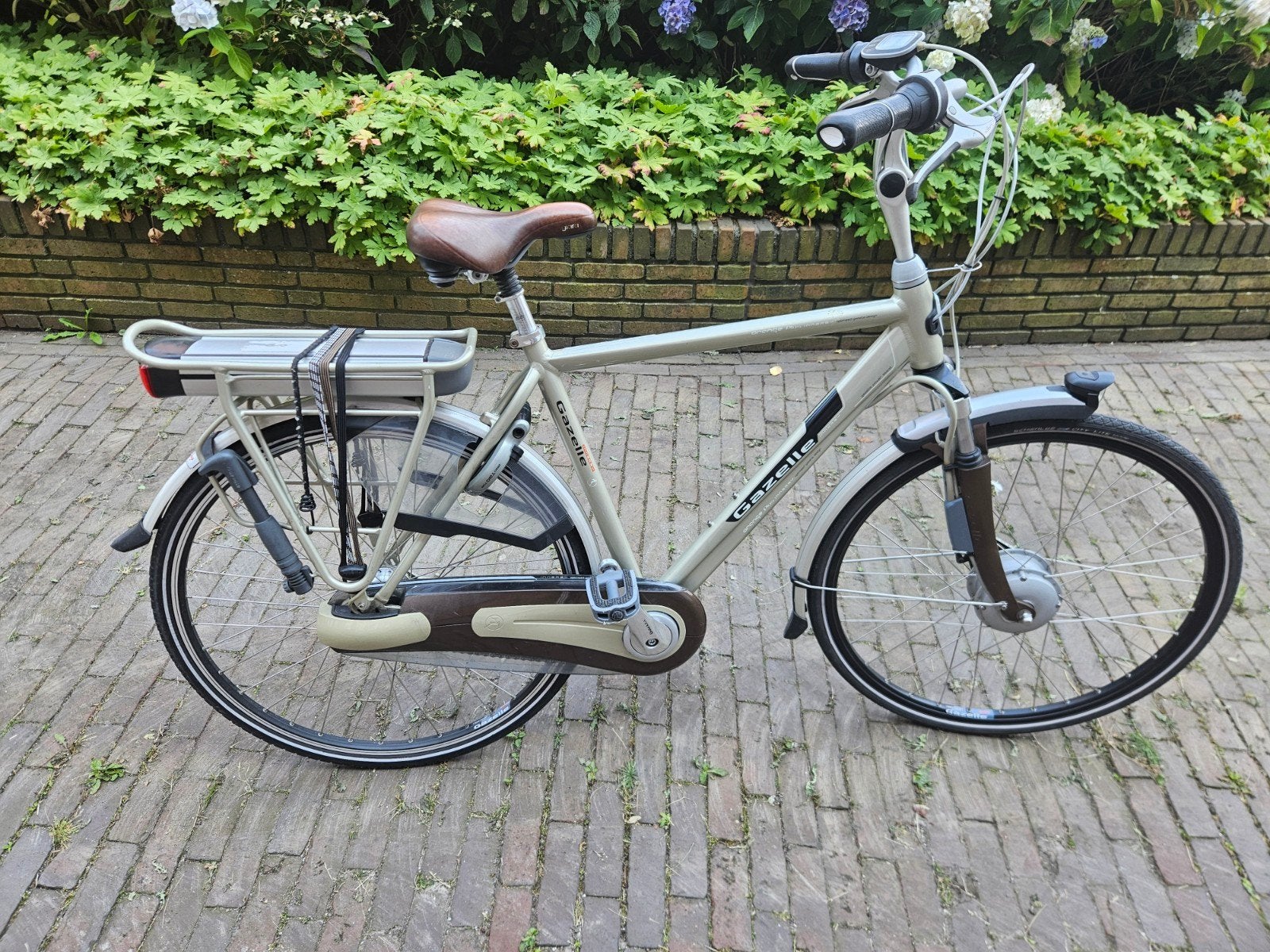 Gazelle elektrische fiets met 8 versnellingen en gouden accu, Ophalen of Verzenden, Gebruikt, 30 tot 50 km per accu, Gazelle