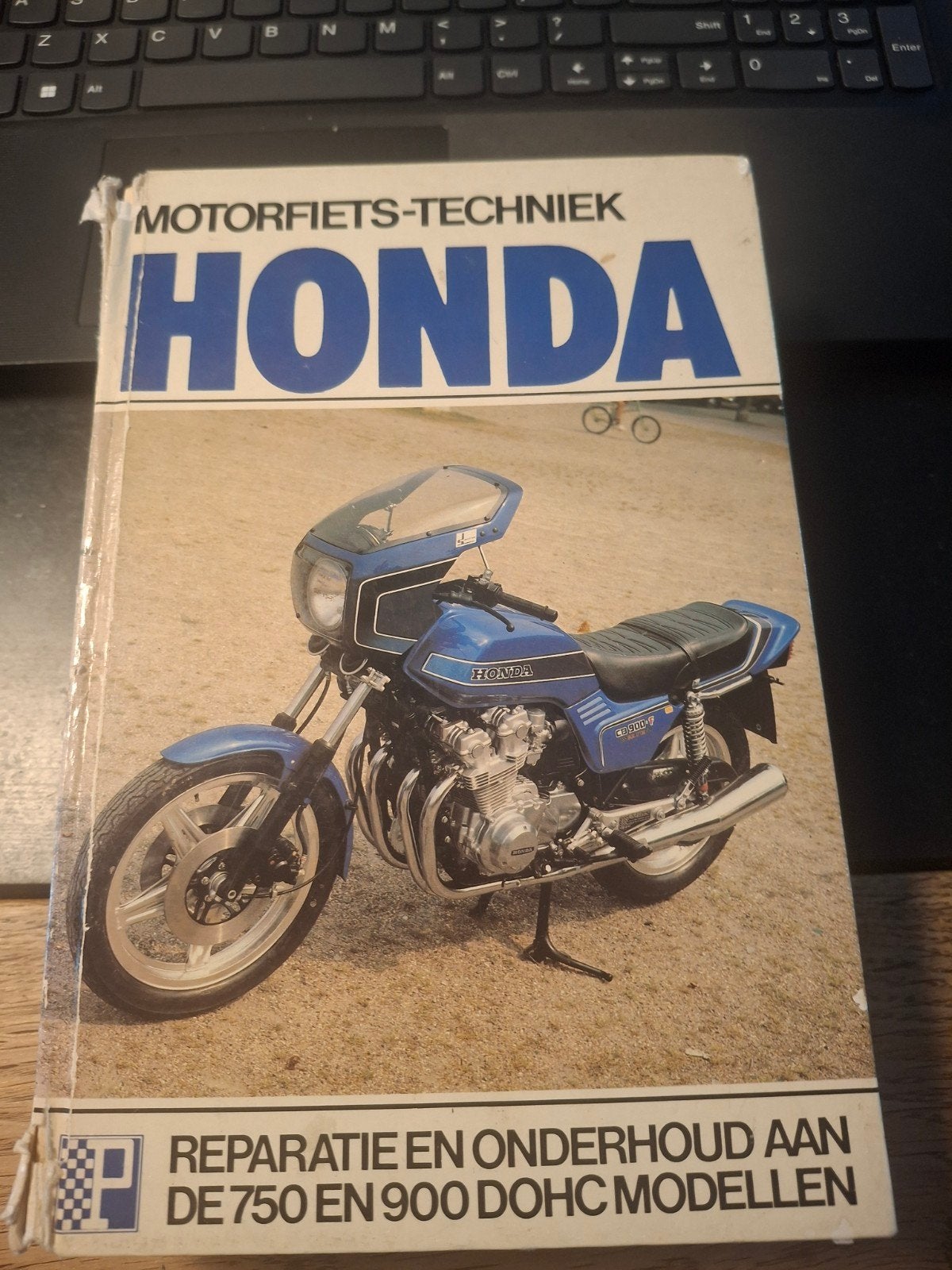 sleutel boek honda cb 750 en 900, Motoren, Ophalen of Verzenden, Honda