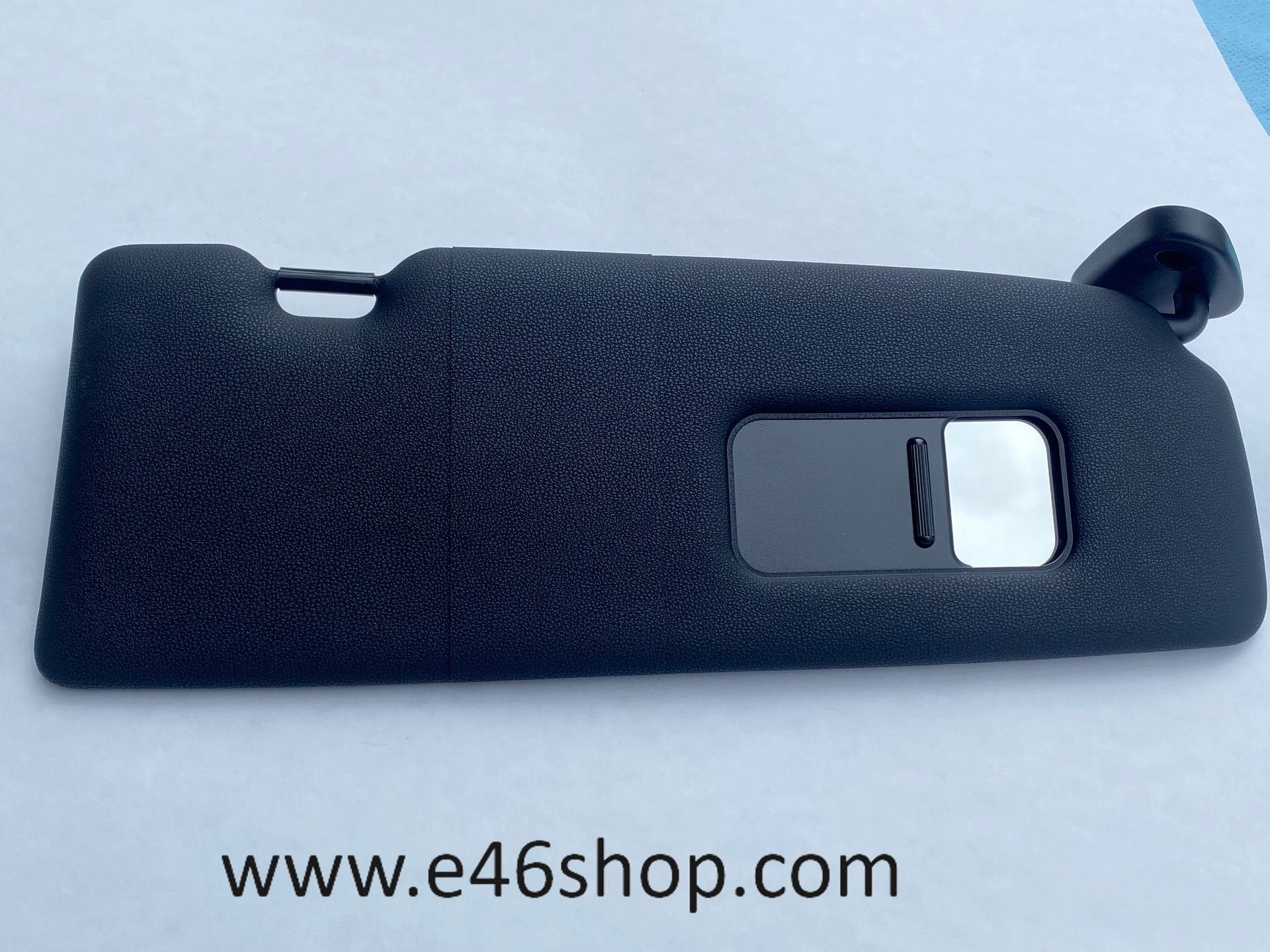 ZONNEKLEP ZWART BMW 1 SERIE NIEUW ORG BMW 51168036360, -, -, Nieuw, Ophalen of Verzenden
