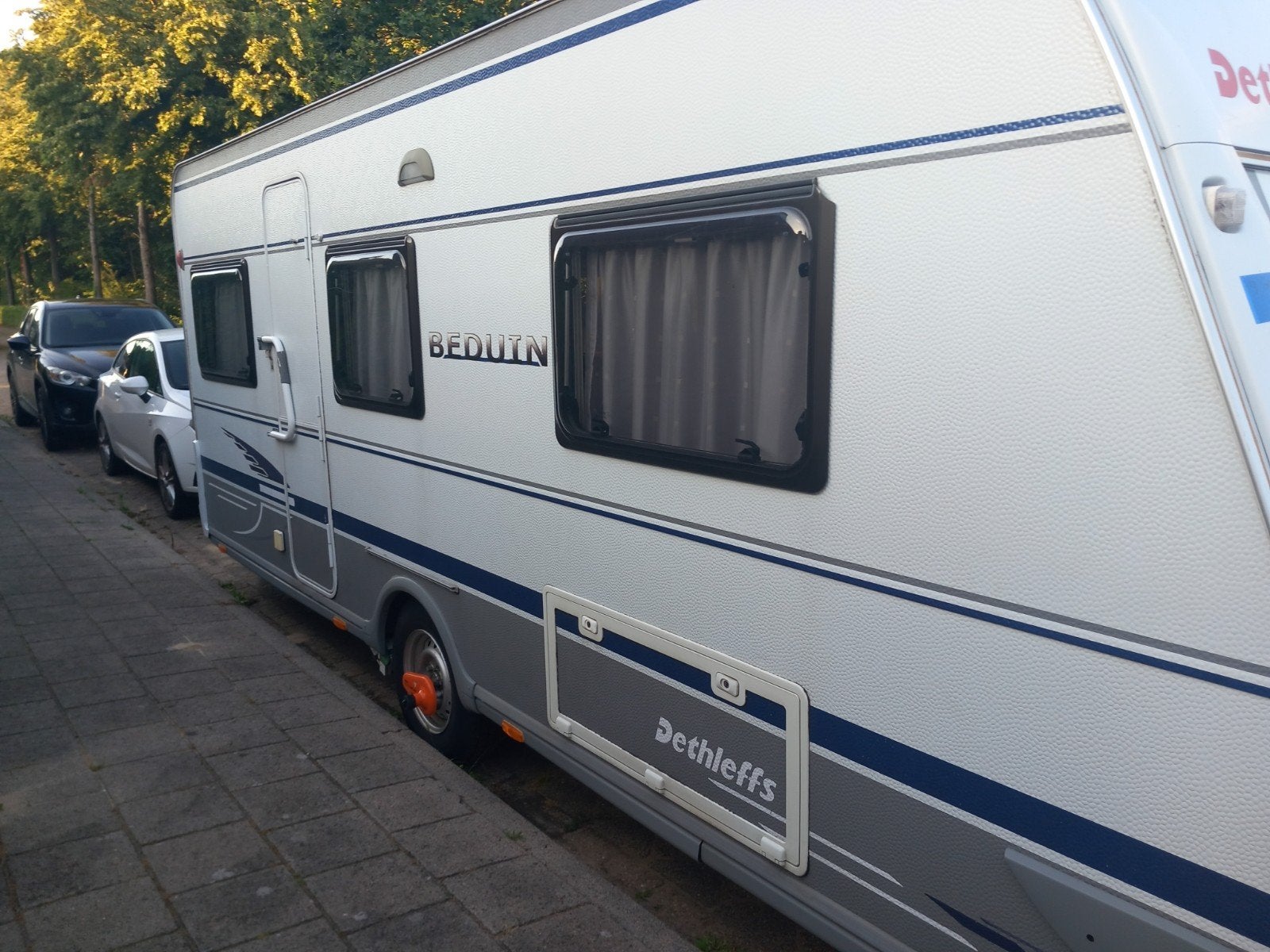 Dethleffs Beduin  505 DB  mover bj 2009 bovag 2026, Caravans en Kamperen, Vast bed, Rondzit, Particulier, Dethleffs