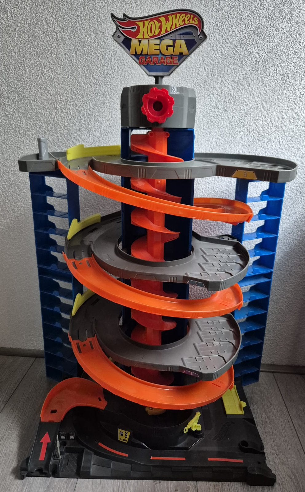 Hot wheels city mega garage, Ophalen, Zo goed als nieuw, Handmatig, Hot Wheels