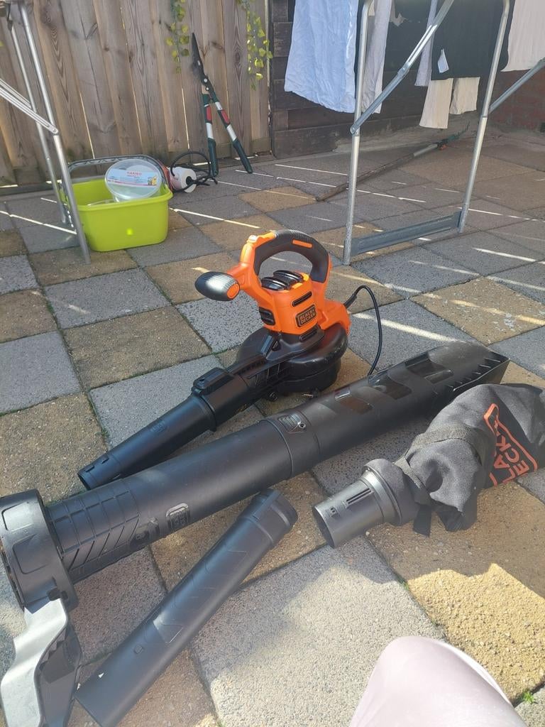 Black+Decker bladblazer/bladzuiger met versnipperfunctie, Ophalen, Gebruikt, Met opvangzak, Elektrisch