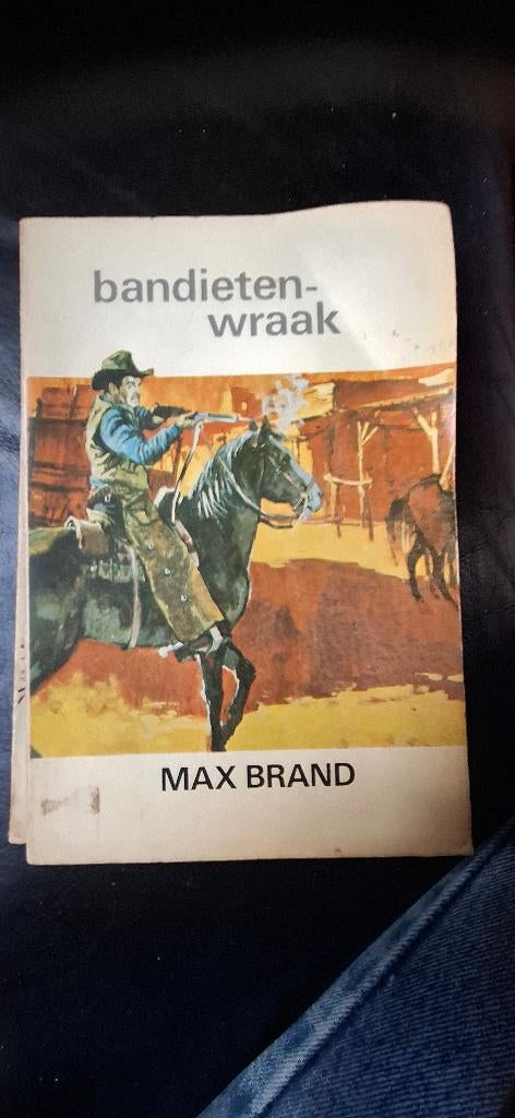 Boekjes van Max Brand, Ophalen of Verzenden, Gebruikt