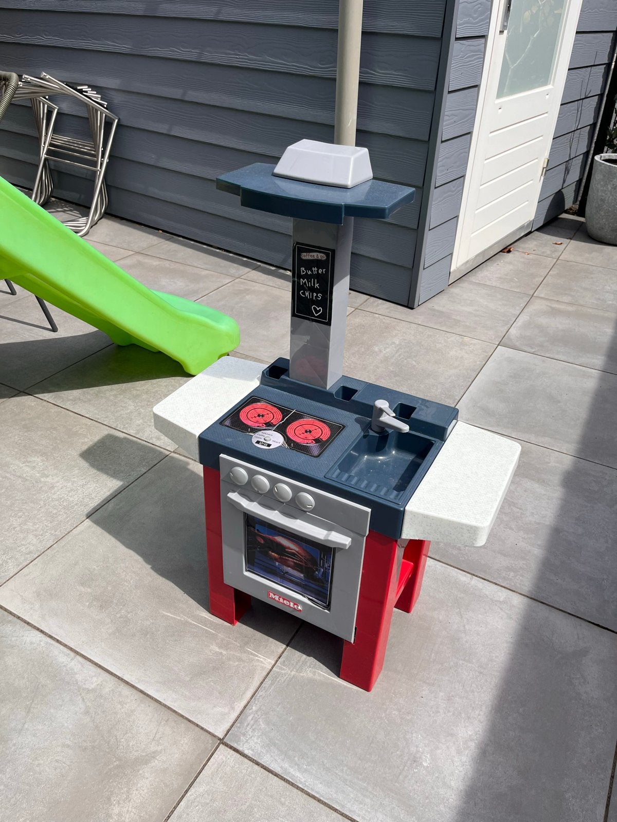 Miele Speelkeuken voor urenlang speelplezier, Ophalen, Gebruikt, Kunststof, Speelkeuken