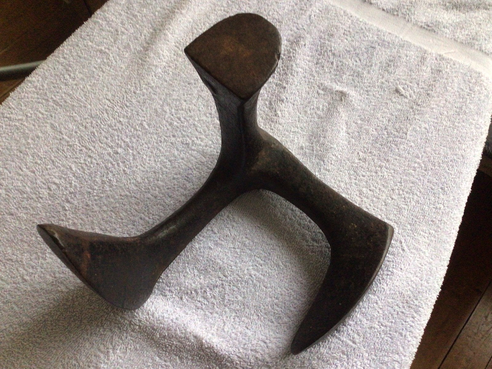 Antieke schoenen leest., Ophalen