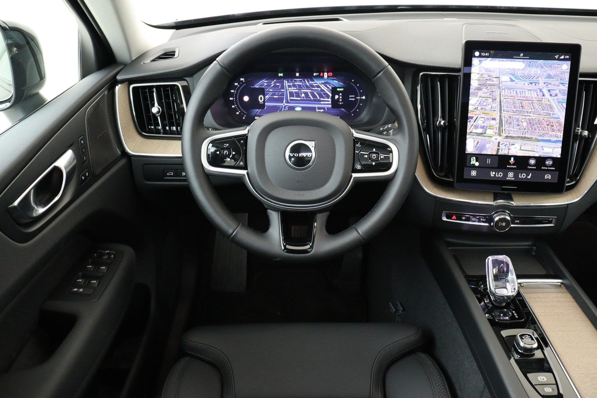 Volvo XC60 II T6 PLUG-IN HYBRID AWD ULTRA DARK -PANO.DAK|HAR, Auto's, Volvo, Automaat, 12 maanden, Gebruikt, Euro 6