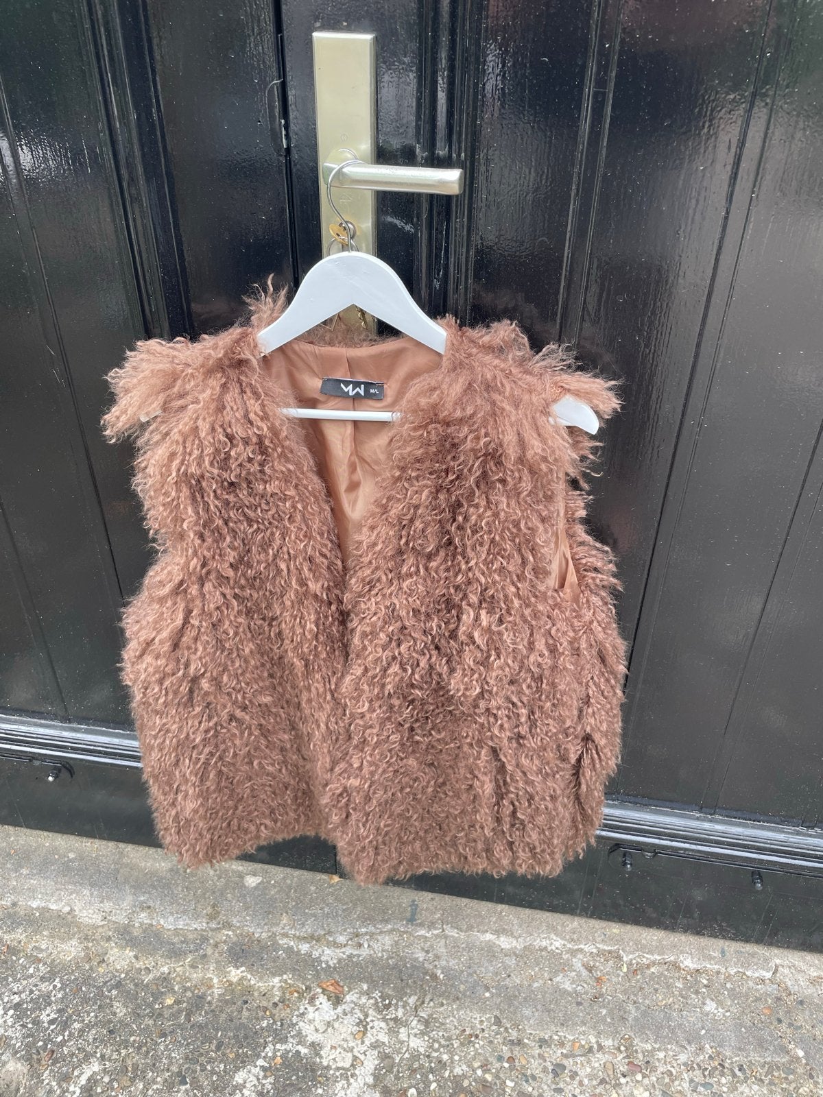 Bruin krullend gilet M/L, Ophalen of Verzenden, Zo goed als nieuw